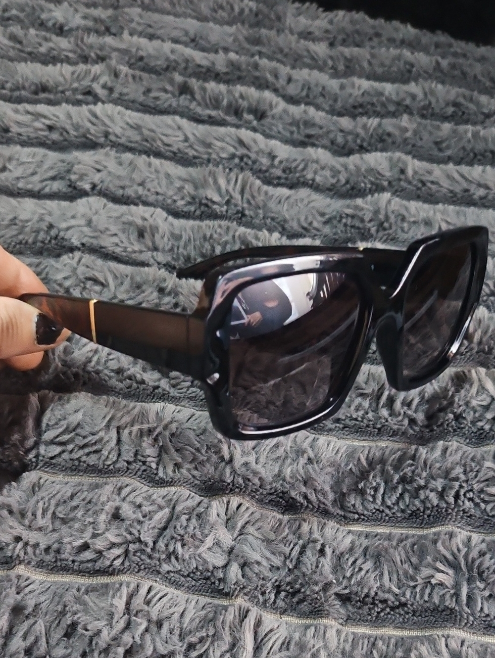 Tahari Designer Sunglasses